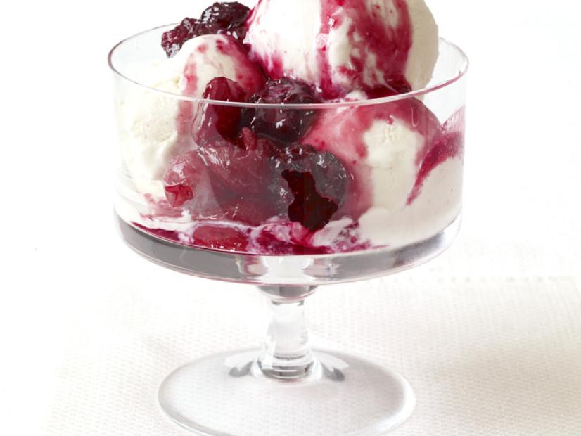ежевично-виноградный сироп для мороженого